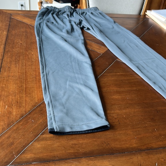 Gray Under Armour Sweatpants Sz: M - Picture 3 of 8